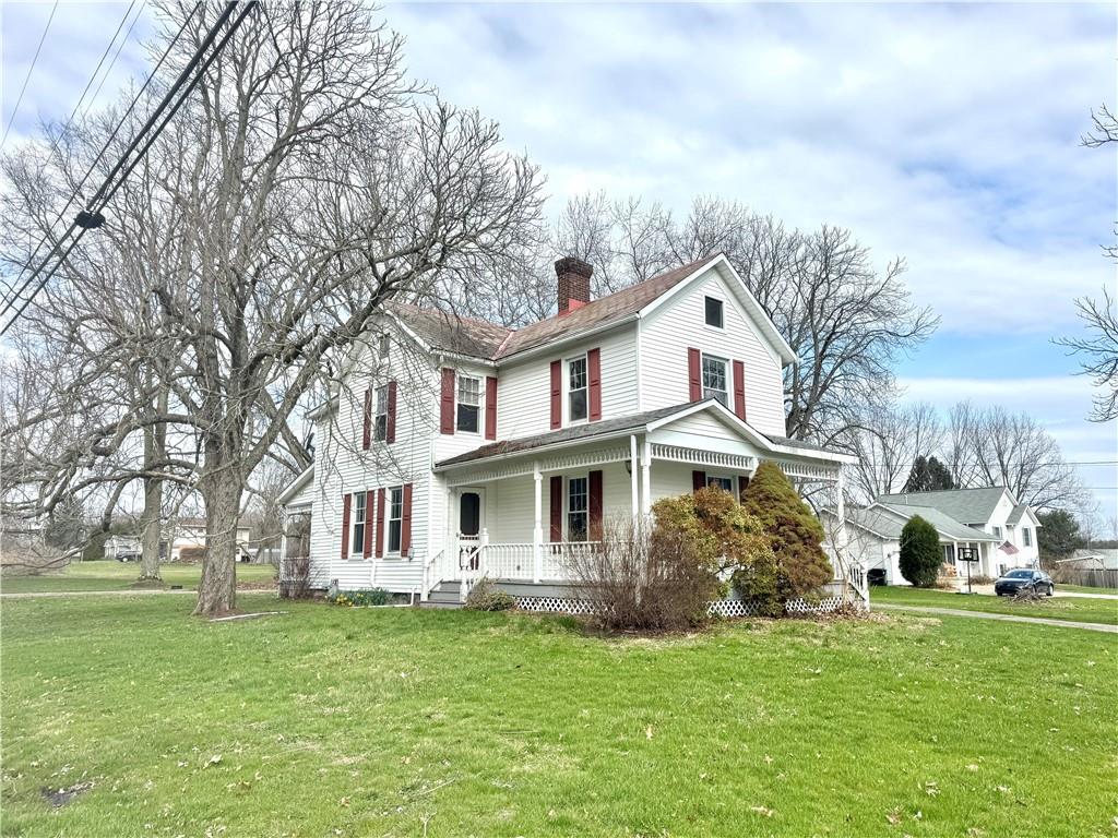 3282 Hann Hill Road Hermitage, PA 16148 - Photo 8 of 41 a front view of a house with a garden