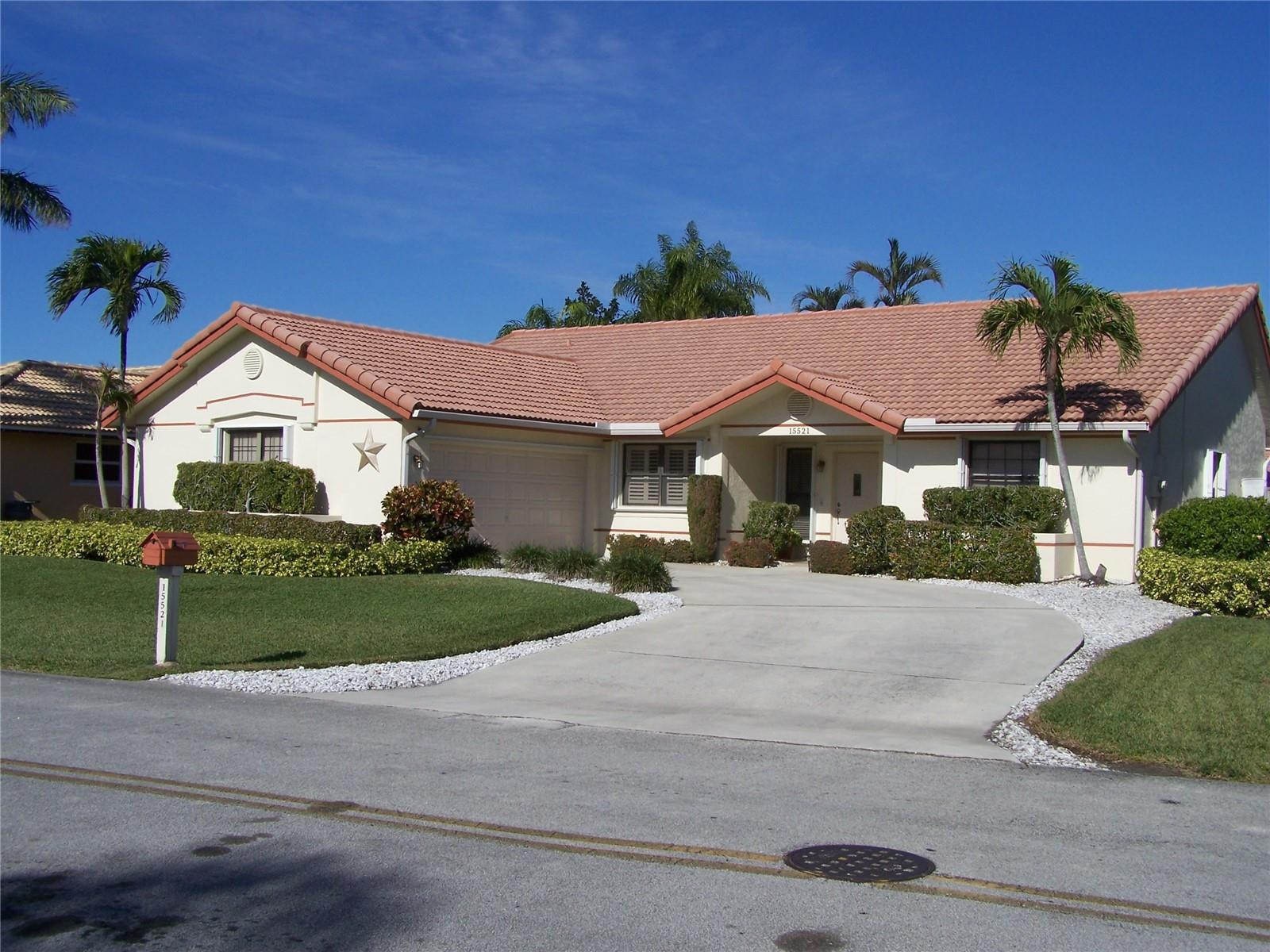 15521 South Roundtable Road Davie, FL 33331 - Photo 1 of 27 Photo 1