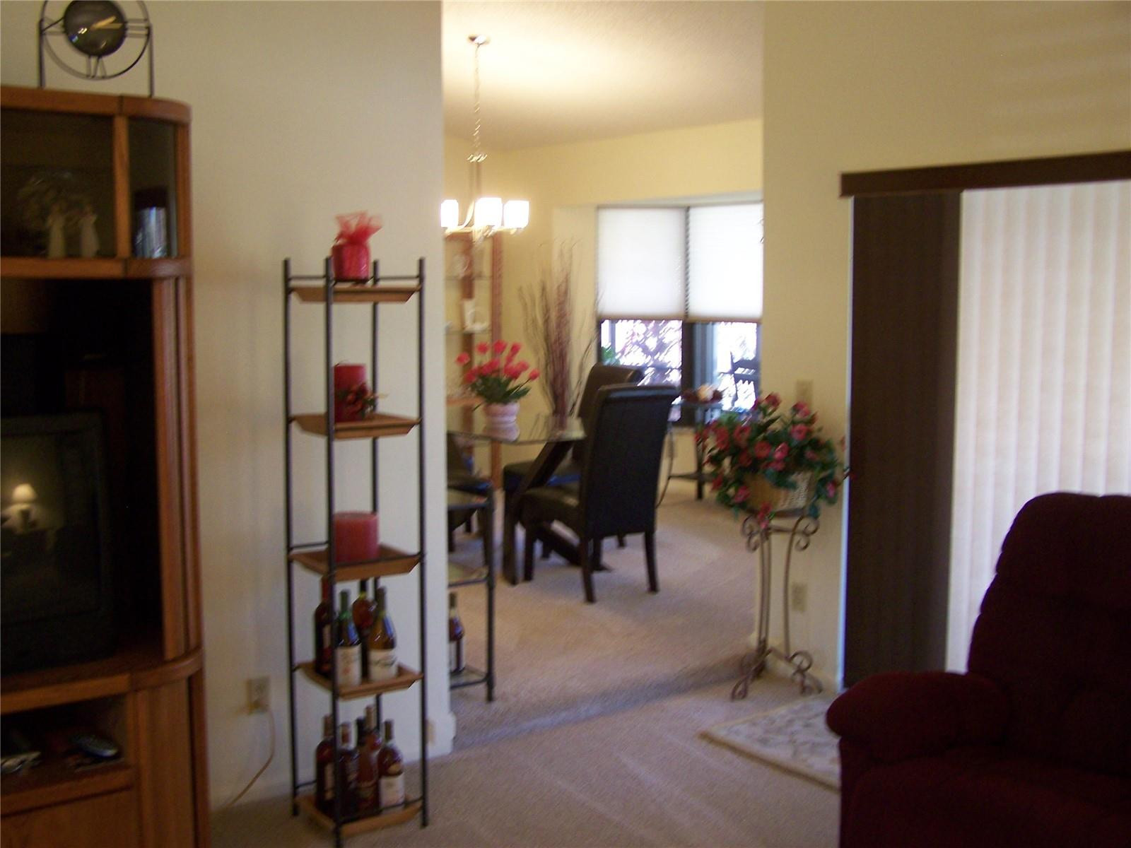 15521 South Roundtable Road Davie, FL 33331 - Photo 14 of 27 Photo 15