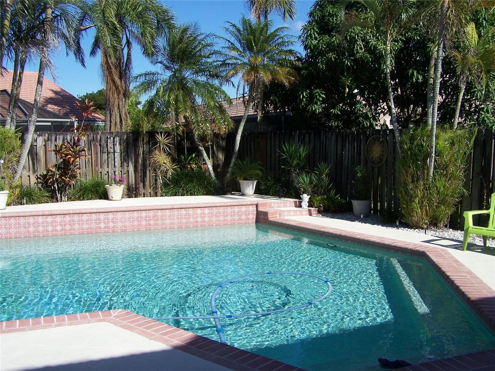 15521 South Roundtable Road Davie, FL 33331 - Photo 5 of 27 Photo 5