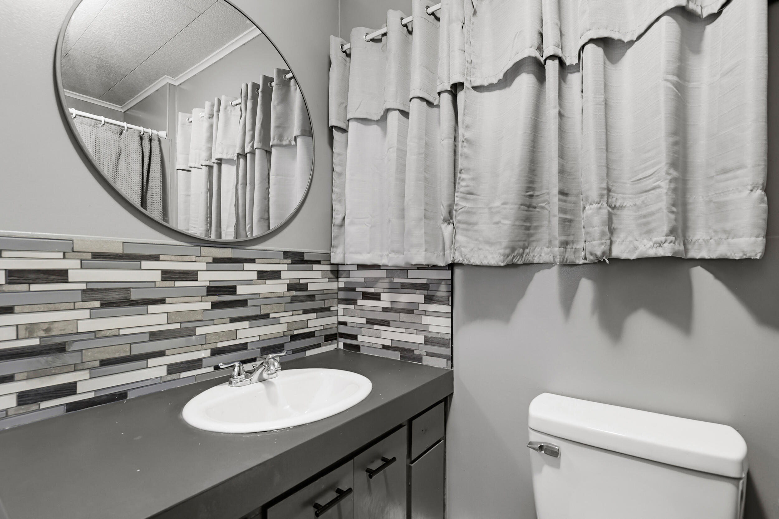 4090 Matthews Road Charlotte, MI 48813 - Photo 40 of 55 33_a-29
