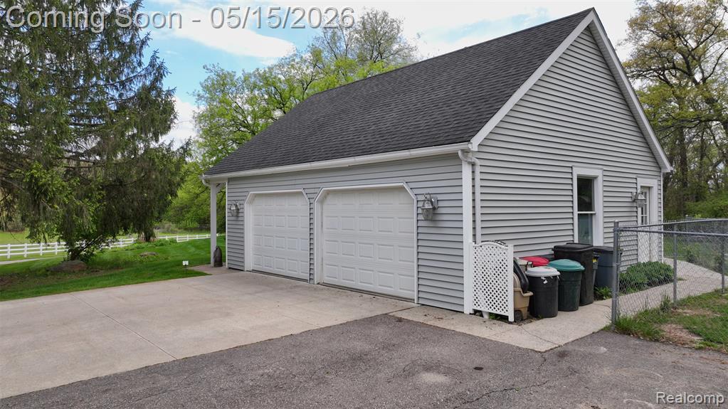 10300 Clark Road Davisburg, MI 48350 - Photo 3 of 39