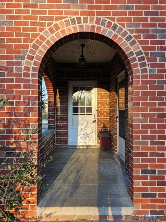 16124 Beaverdam School Road Beaverdam, VA 23015 - Photo 18 of 50 a view of entryway with wooden floor