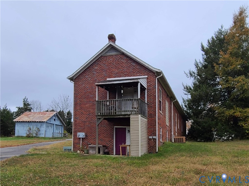 16124 Beaverdam School Road Beaverdam, VA 23015 - Photo 7 of 50 a front view of a house with garden