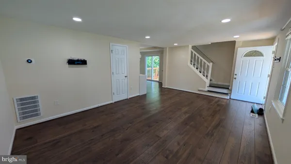 $3,790 | 5813 Shana Place, Burke, VA 22015