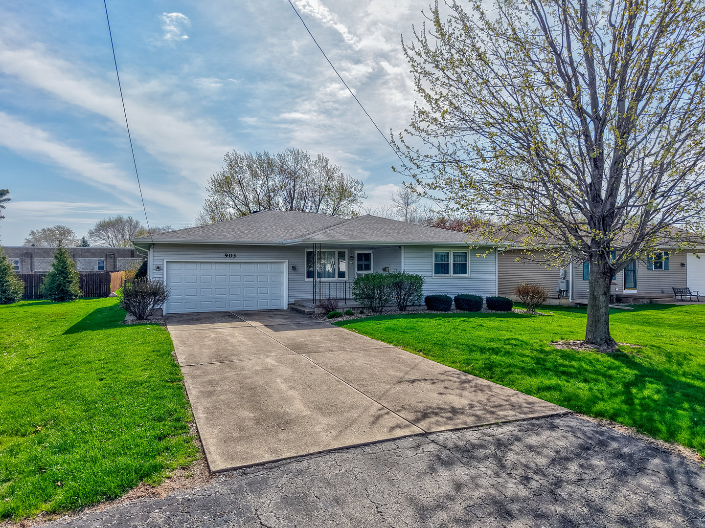 903 Milner Street Streator, IL 61364 - Photo 1 of 24