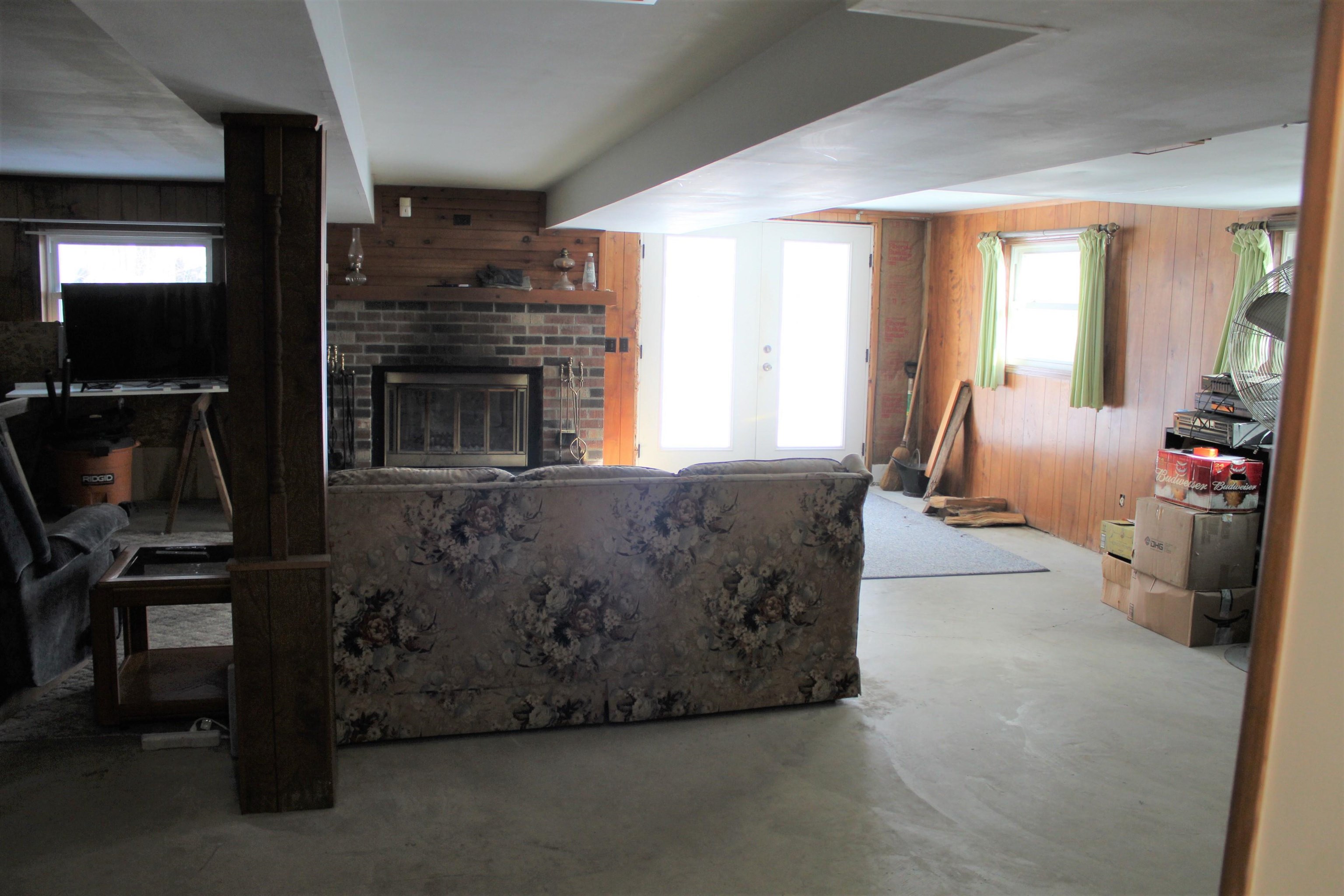 3157 Farrand Road Clio, MI 48420 - Photo 20 of 40 50100373-19.JPG