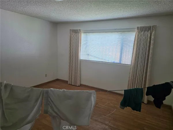$599,999 | 149 East 211th Street, Carson, CA 90745