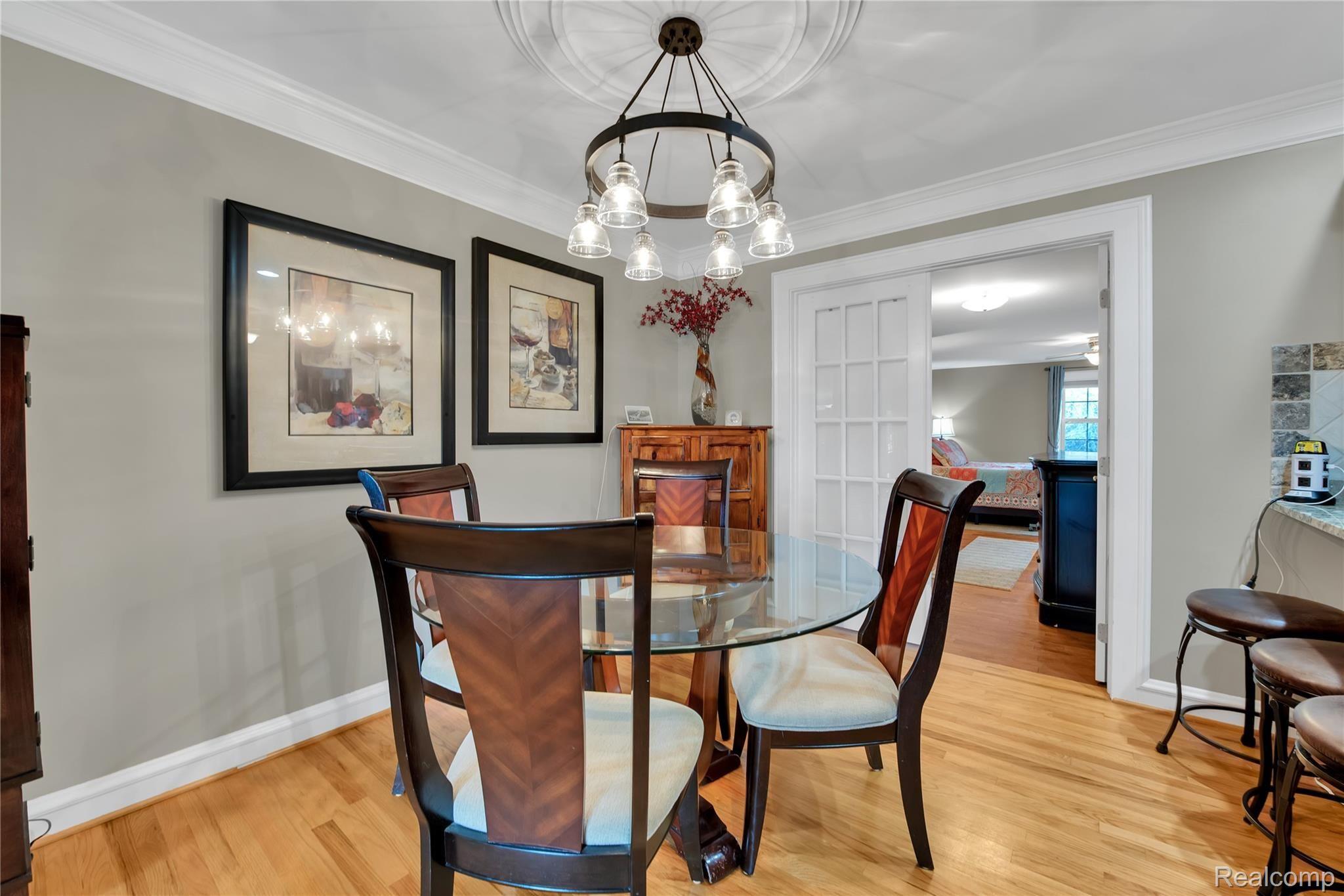 dining area off kitchen