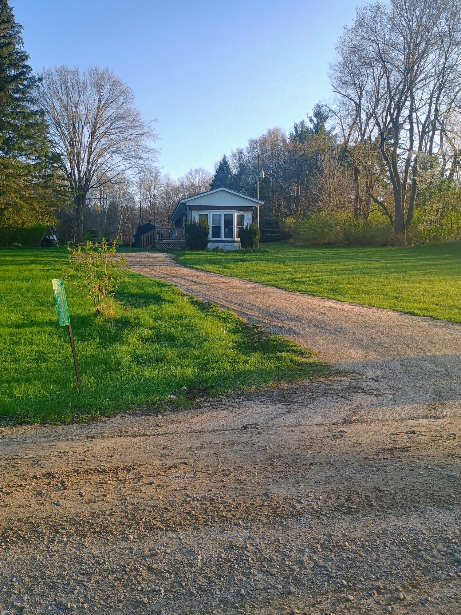 7508 Townline Road Lakeview, MI 48850 - Photo 1 of 3 IMG_20260422_074916647_HDR_AE