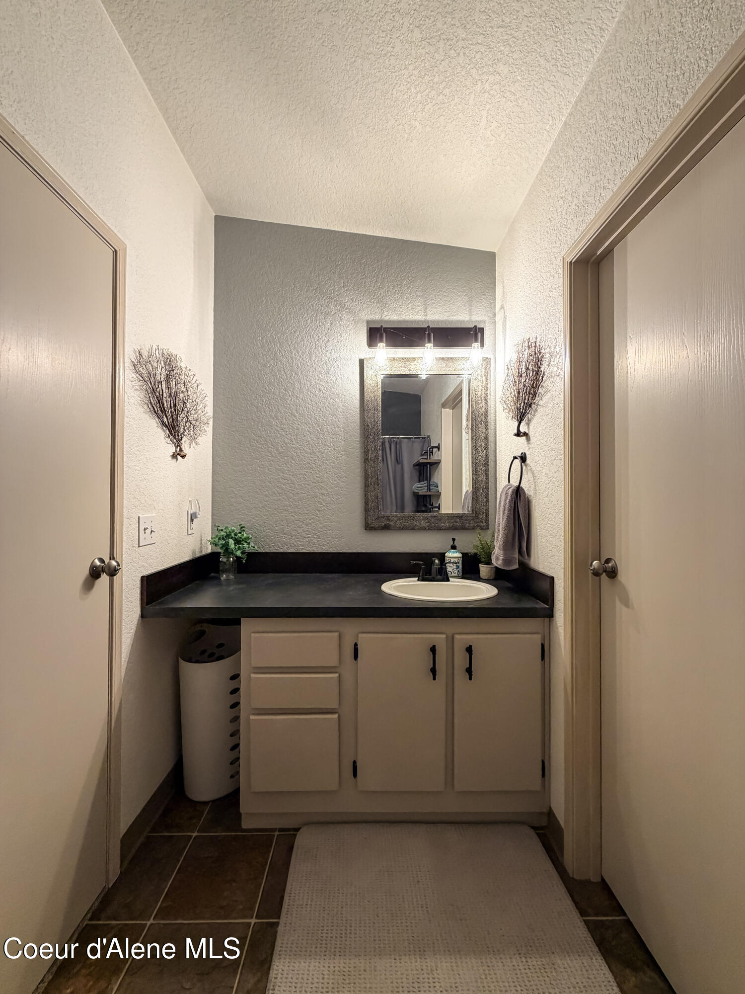 380 South Riviere Court Coeur D'Alene, ID 83814 - Photo 31 of 63 380 S. RIVIERE COURT