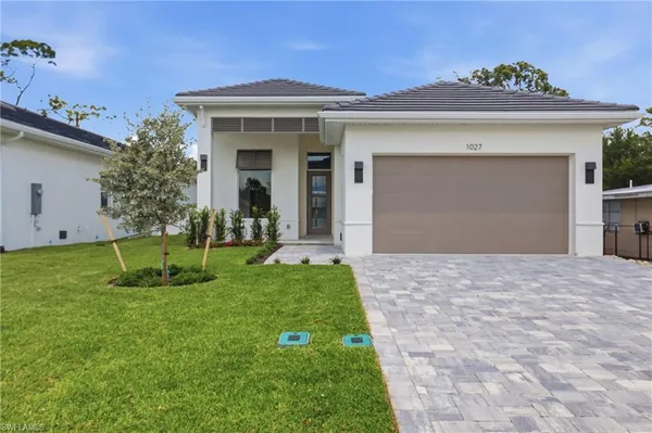 $1,295,000 | 1027 Frank Whiteman Boulevard, Naples, FL 34103