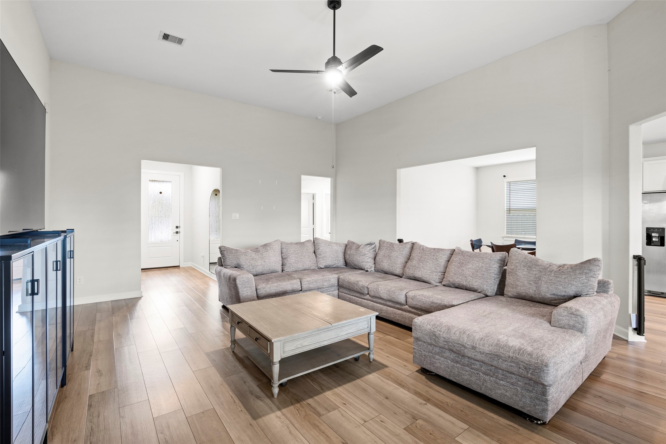13717 Gaff Rig Drive Texas City, TX 77510 - Photo 12 of 28 a living room with furniture and a wooden floor