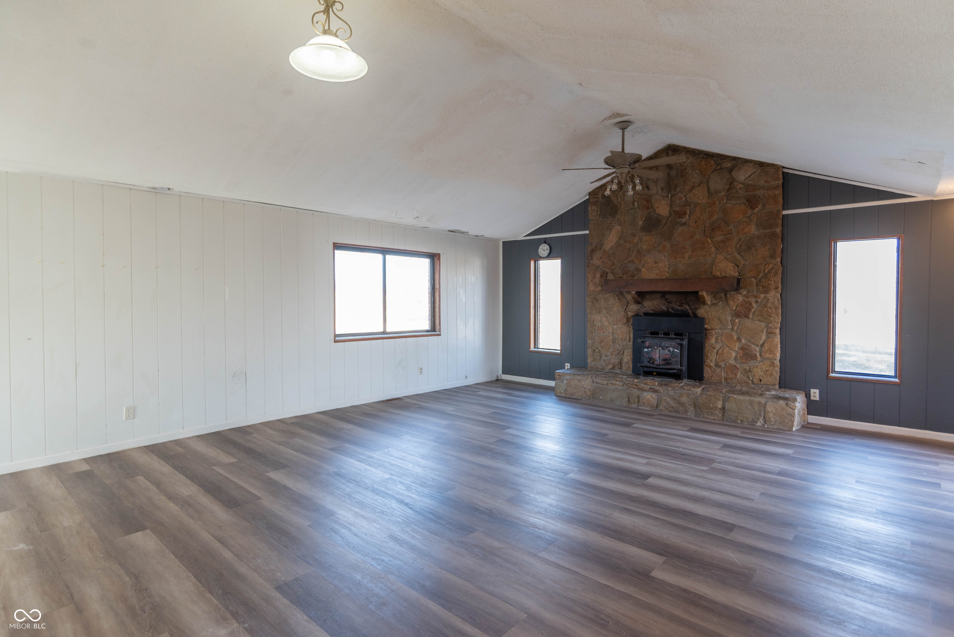 8457 Highway 40 Fillmore, IN 46128 - Photo 6 of 28