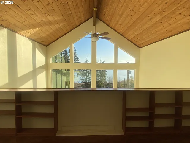 a view of a large window with an outdoor space