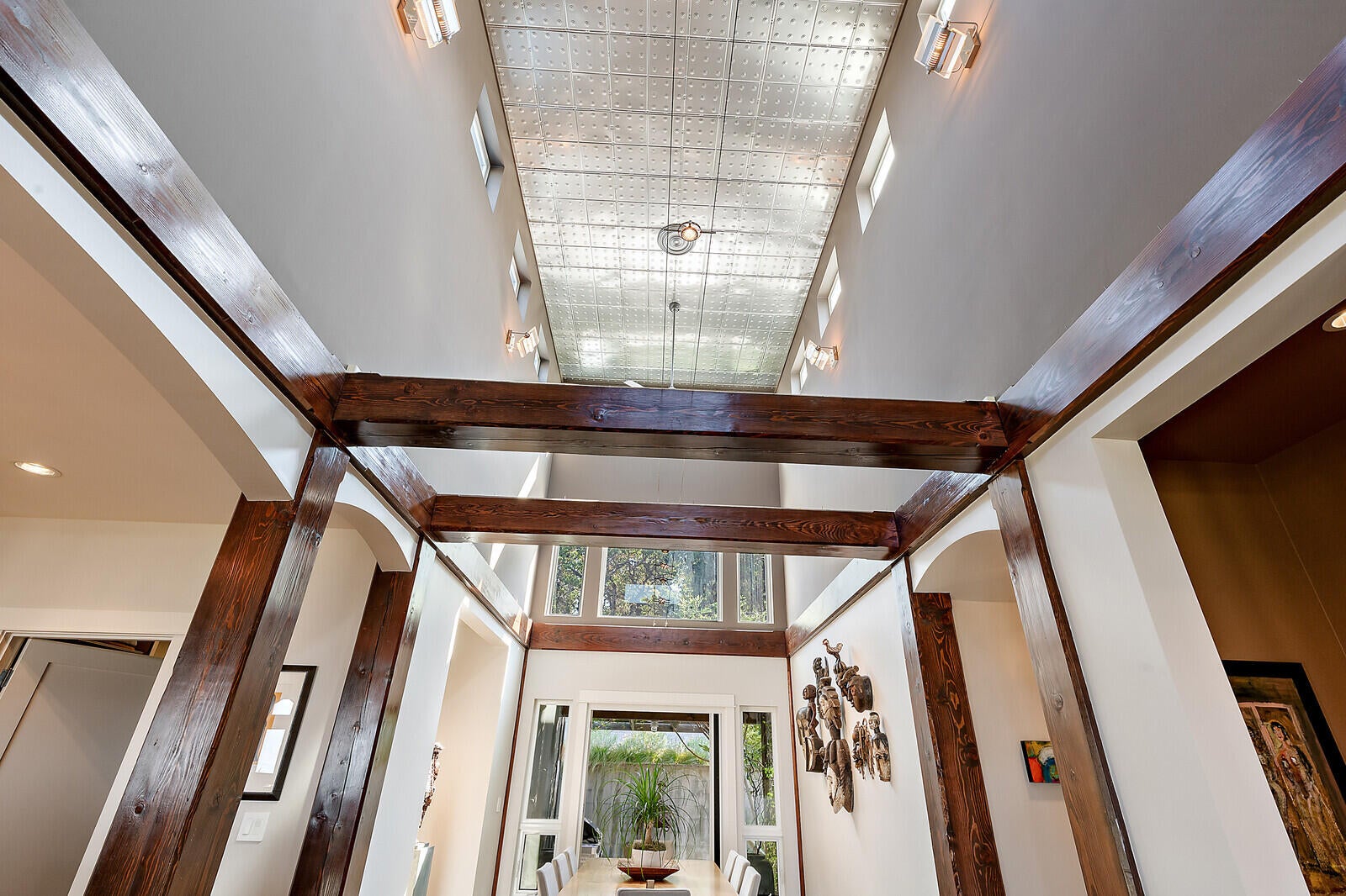 4367 Pioneer Road Medford, OR 97501 - Photo 11 of 96 Soaring ceilings above dining area
