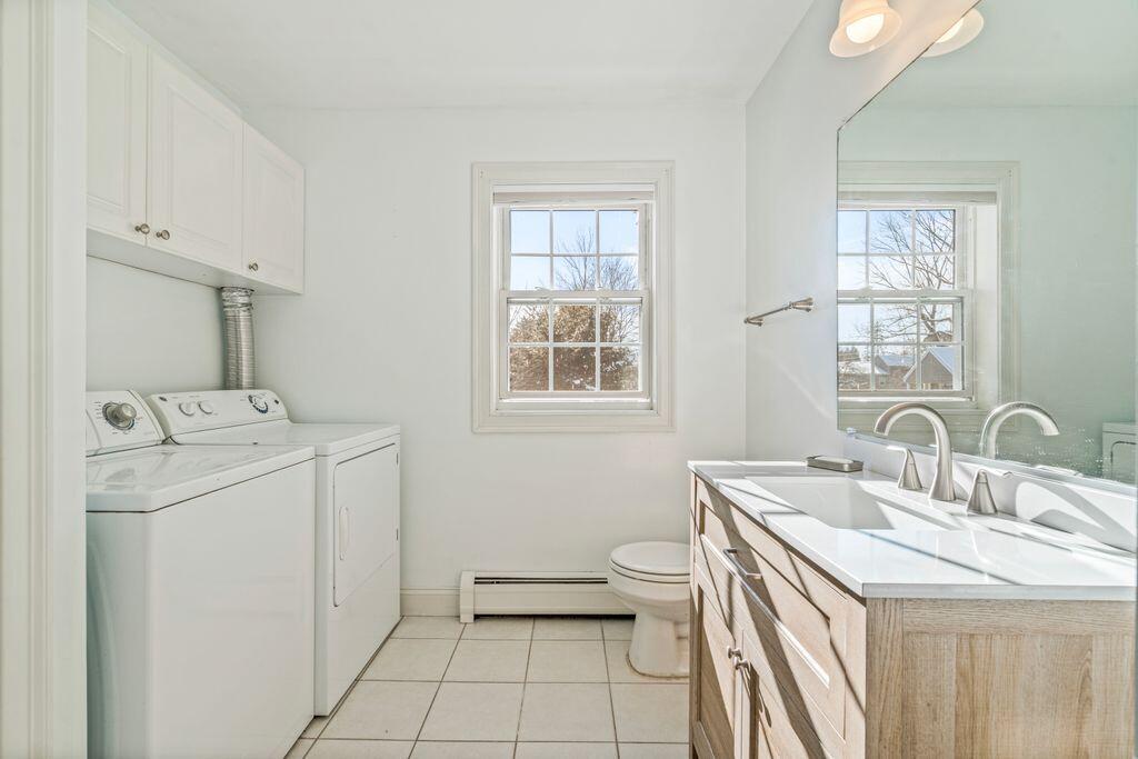 115 Saco Street, Unit 4 Westbrook, ME 04092 - Photo 24 of 40 Full Bath/Laundry