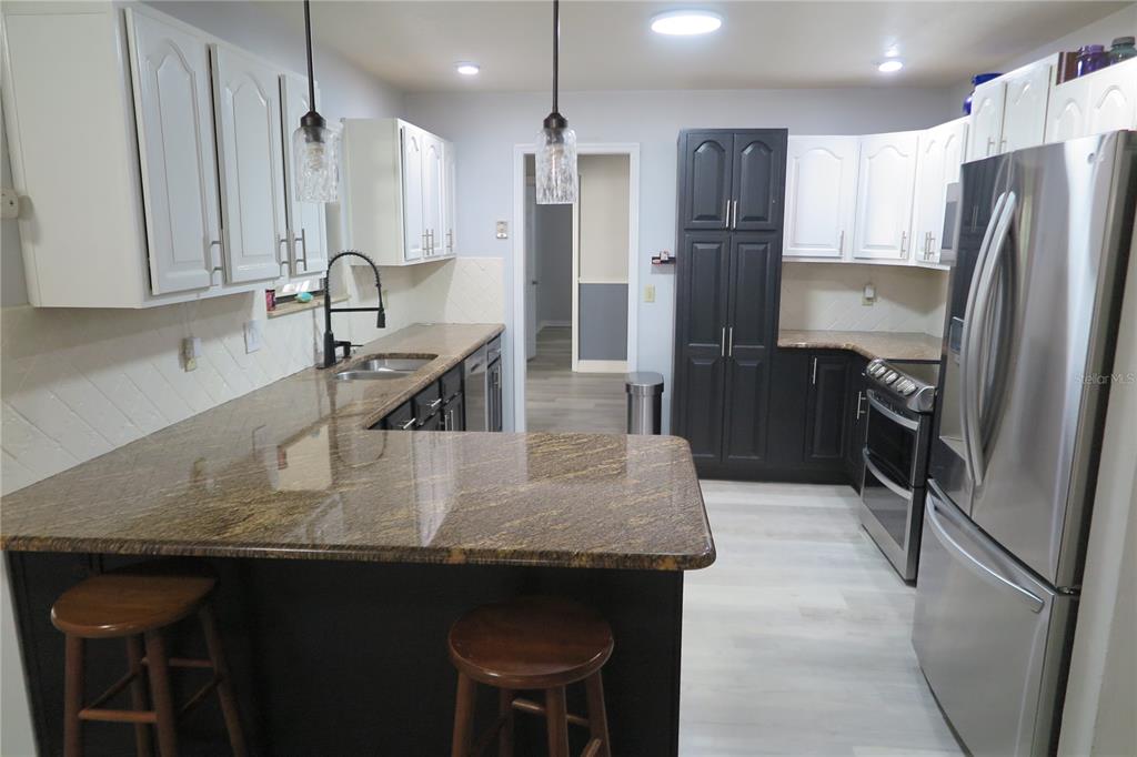 8215 Southwest 47th Road Gainesville, FL 32608 - Photo 6 of 36