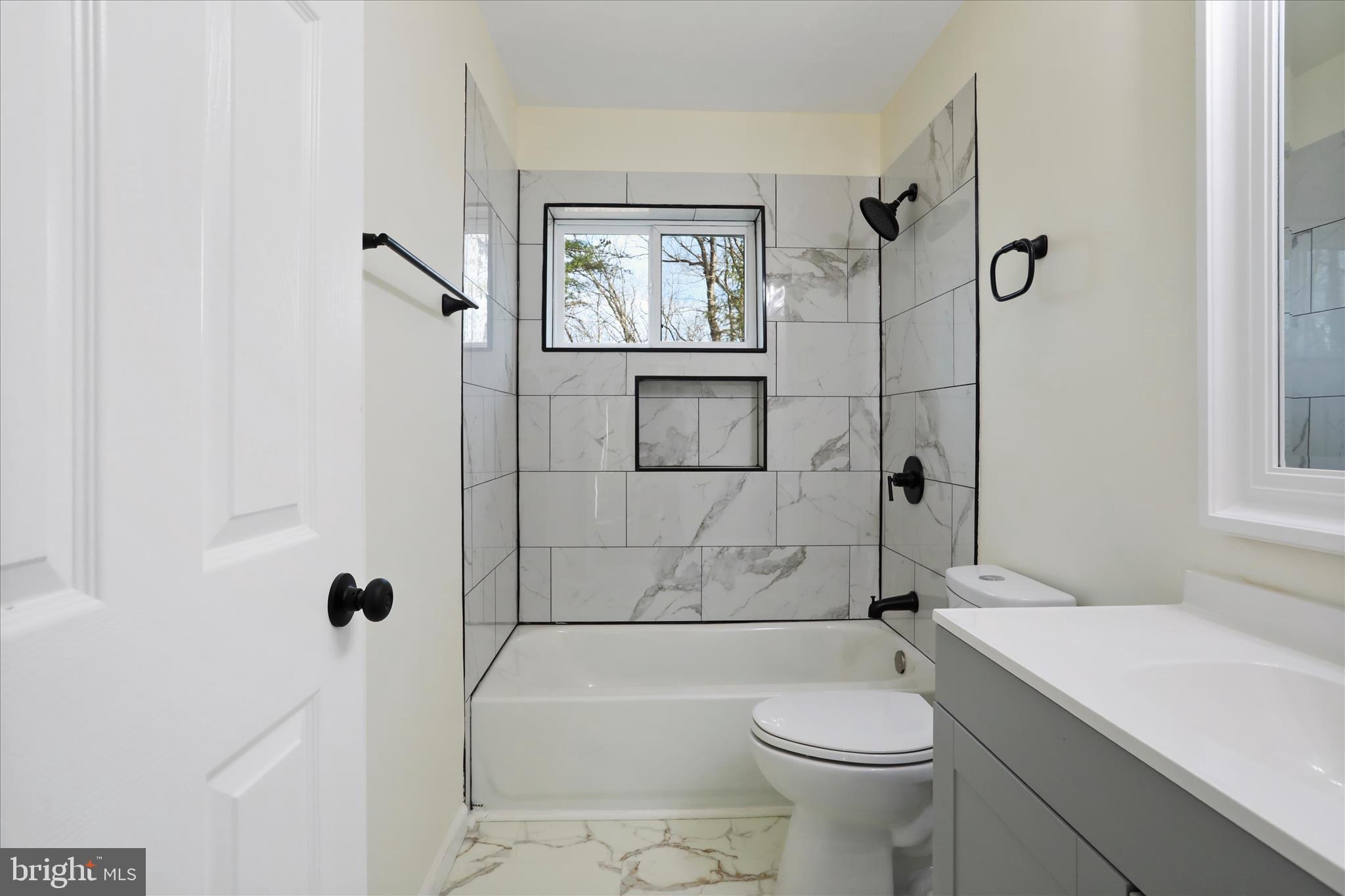 244 Hickory Road Front Royal, VA 22630 - Photo 18 of 29 Gallery Image 18