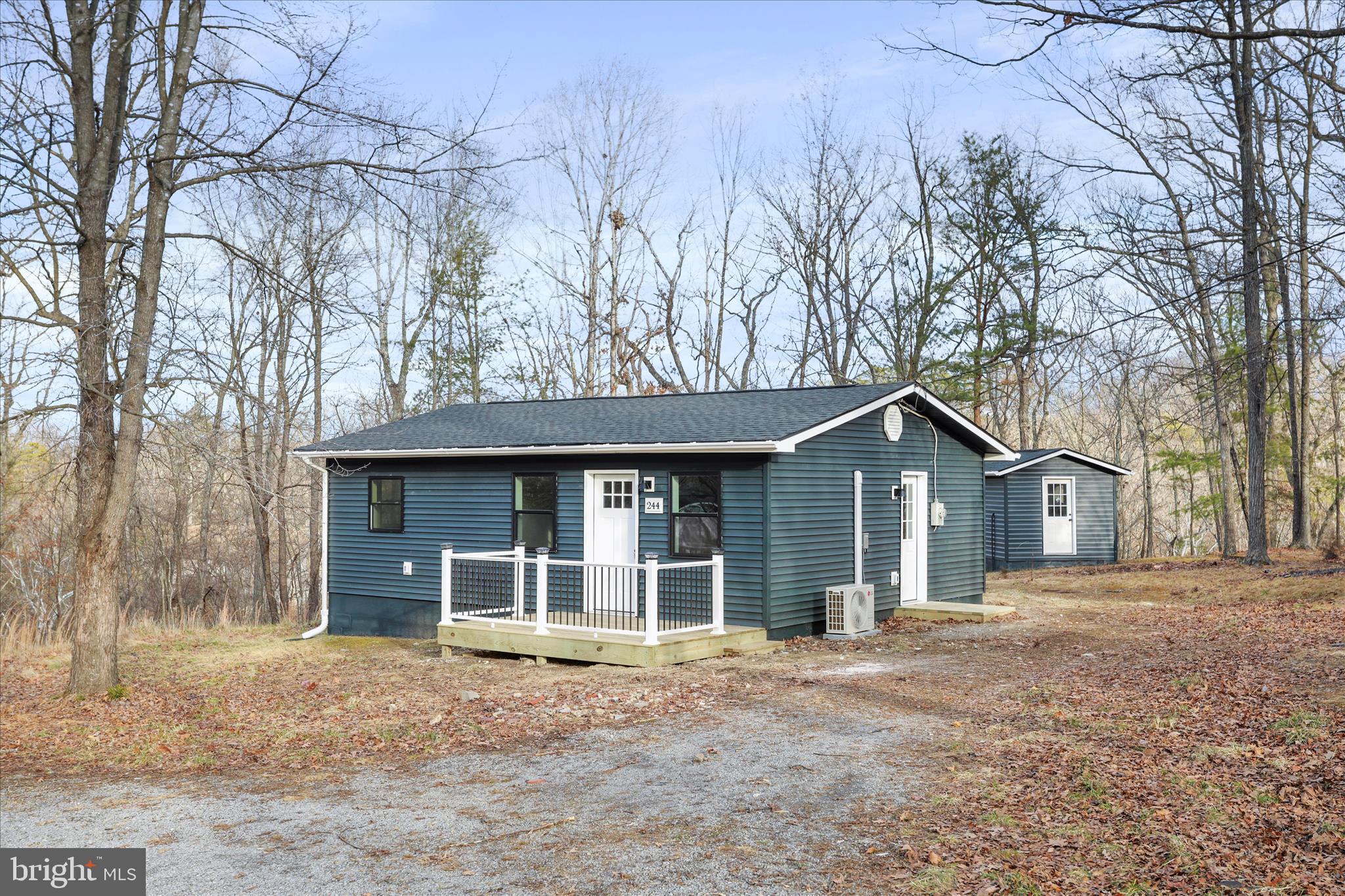 244 Hickory Road Front Royal, VA 22630 - Photo 3 of 29 Gallery Image 3