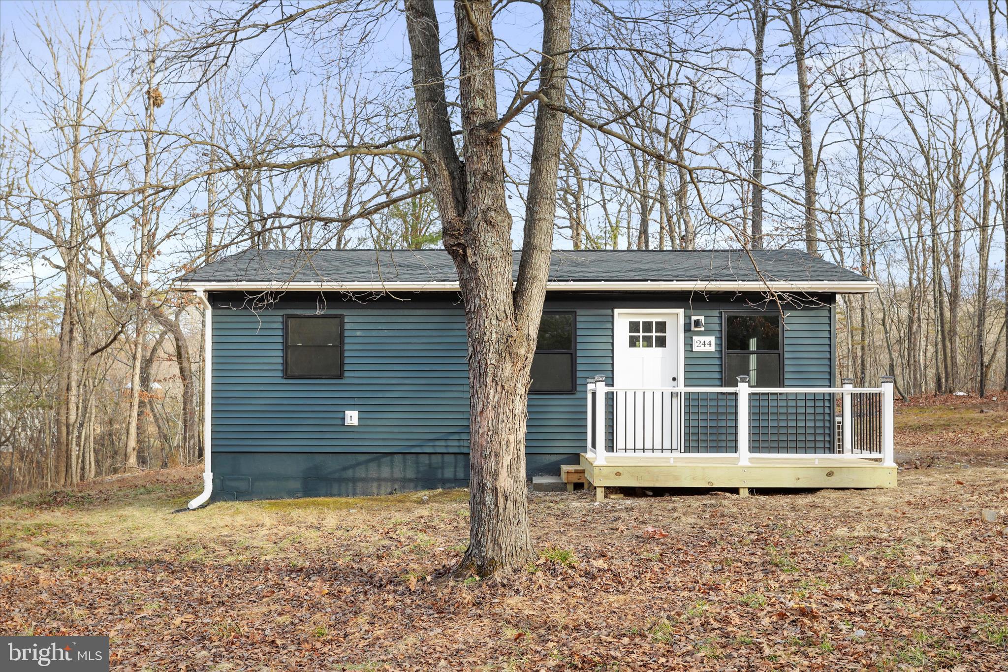 244 Hickory Road Front Royal, VA 22630 - Photo 6 of 29 Gallery Image 6