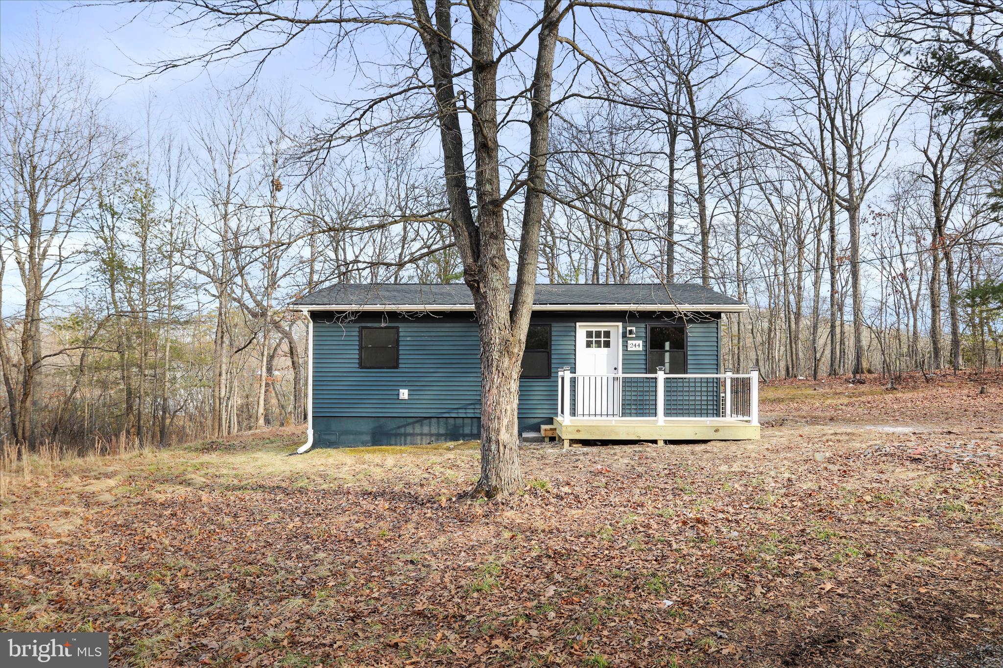 244 Hickory Road Front Royal, VA 22630 - Photo 7 of 29 Gallery Image 7