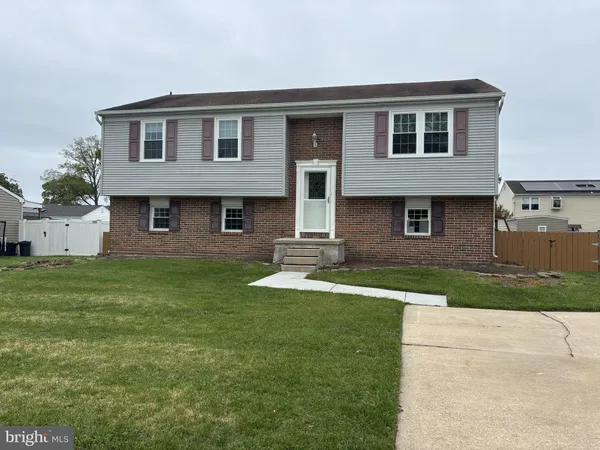 $2,300 | 520 Holly Hunt Road, Middle River, MD 21220