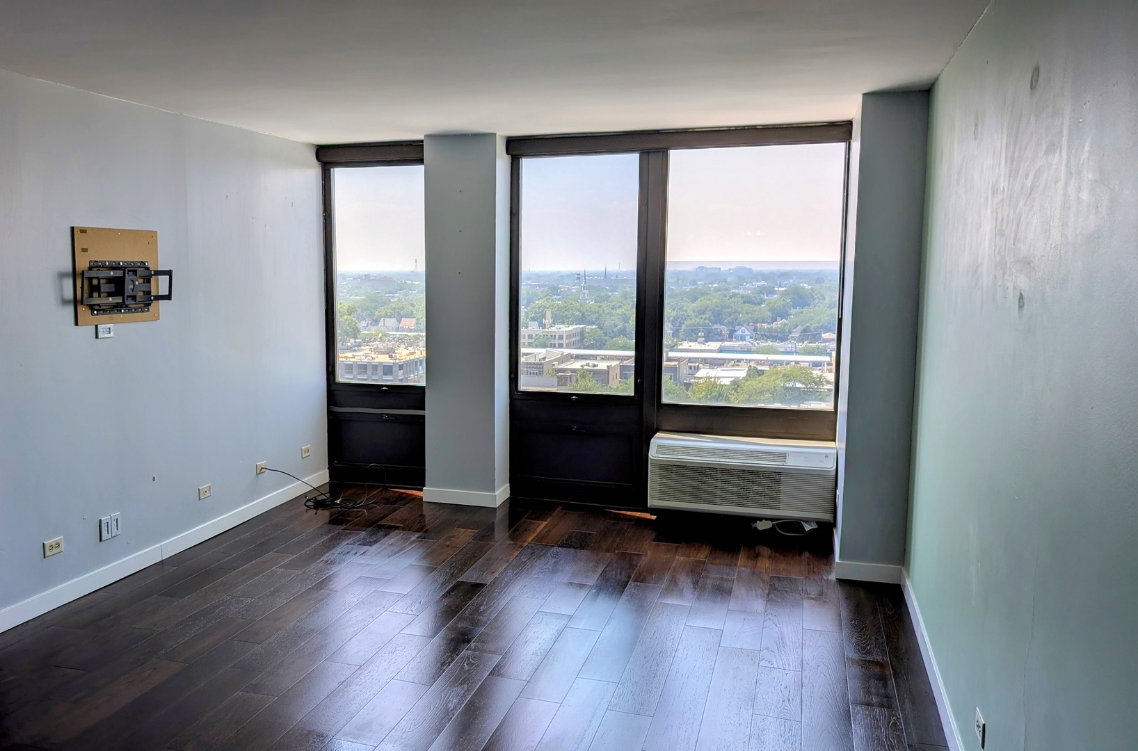 5320 North Sheridan Road, Unit 1301 Chicago, IL 60640 - Photo 8 of 65 Gallery Image 8