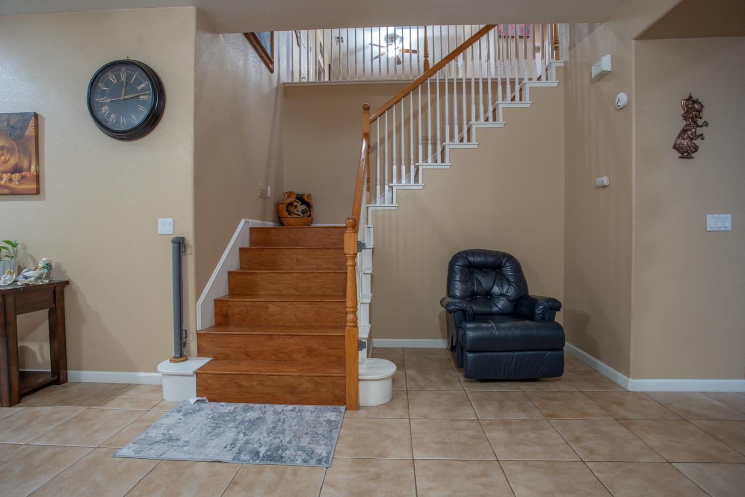 11740 Mani Circle Rancho Cordova, CA 95742 - Photo 11 of 50 a view of entryway and hall