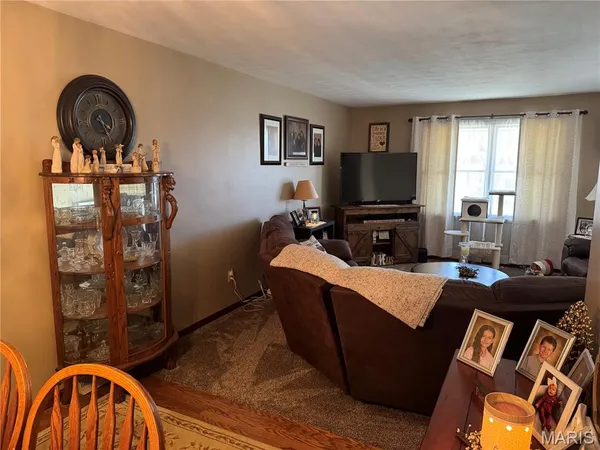 $185,000 | 640 Meadowbrook Lane, Centralia, IL 62801