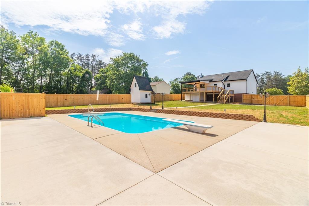 3504 Enterprise Road Lexington, NC 27295 - Photo 3 of 24 Gallery Image 3