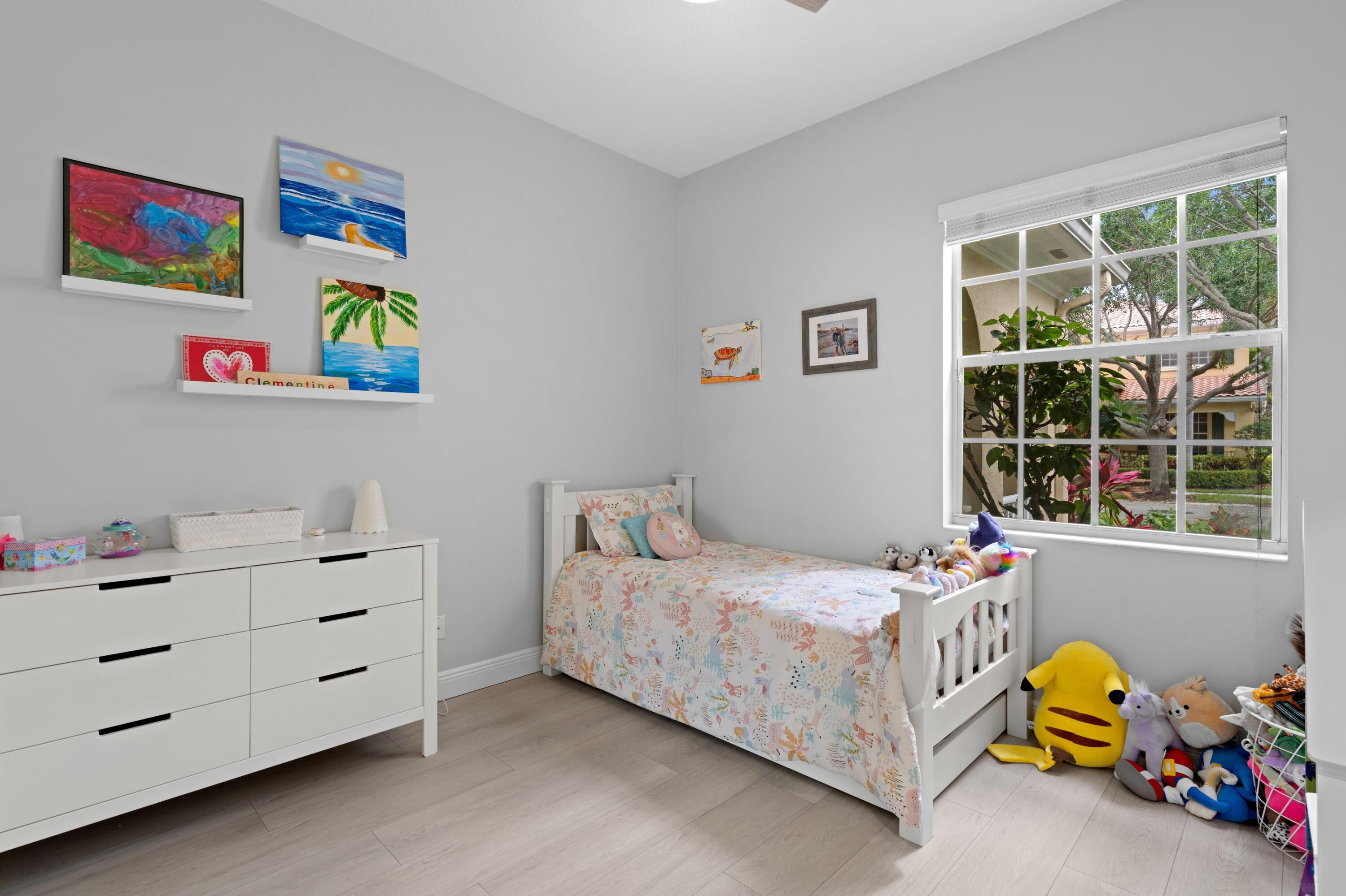 118 Florence Drive Jupiter, FL 33458 - Photo 24 of 41 Bedroom 3