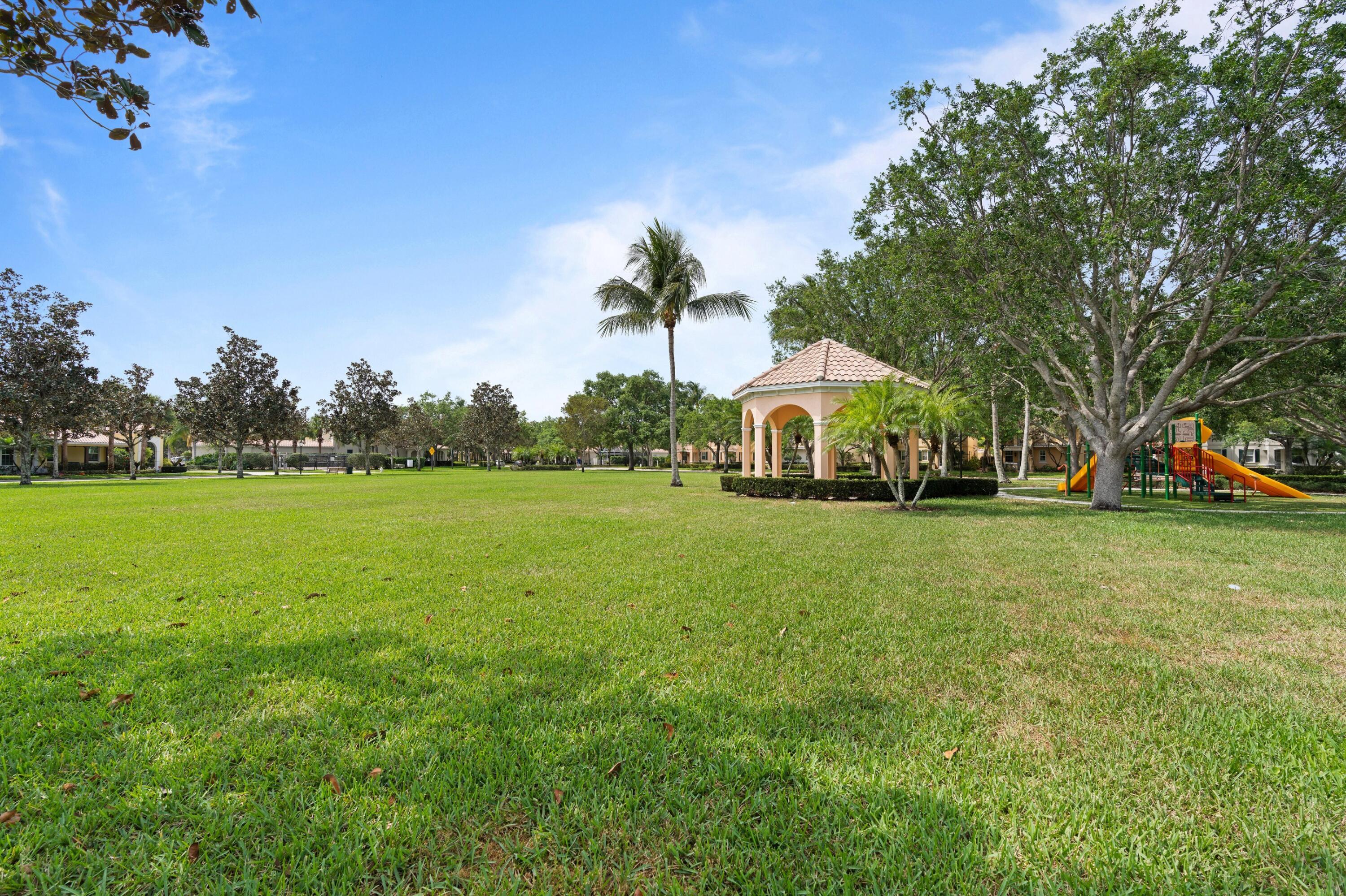 118 Florence Drive Jupiter, FL 33458 - Photo 37 of 41 DSC06494.jpg-SMALL