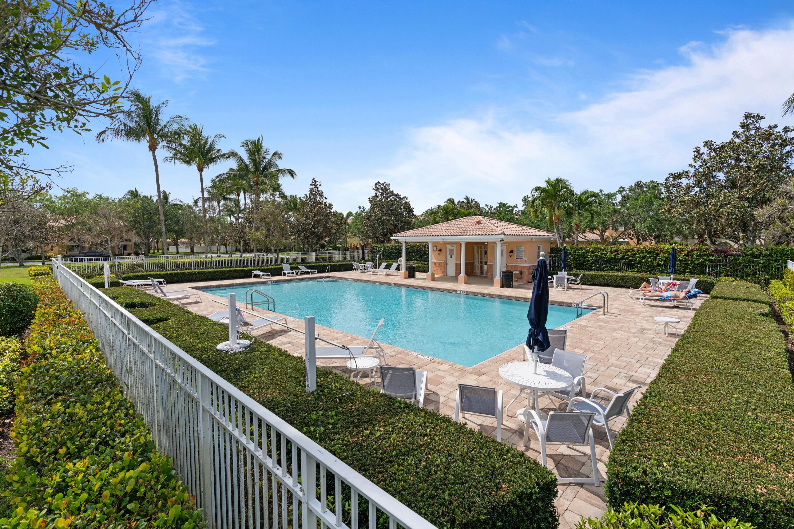 118 Florence Drive Jupiter, FL 33458 - Photo 38 of 41 DSC06497.jpg-SMALL