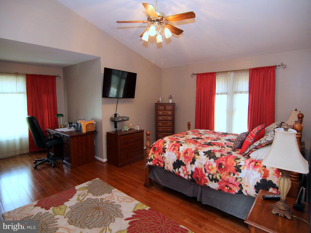 7623 Bear Forest Road Hanover, MD 21076 - Photo 15 of 30 Bedroom (Master)