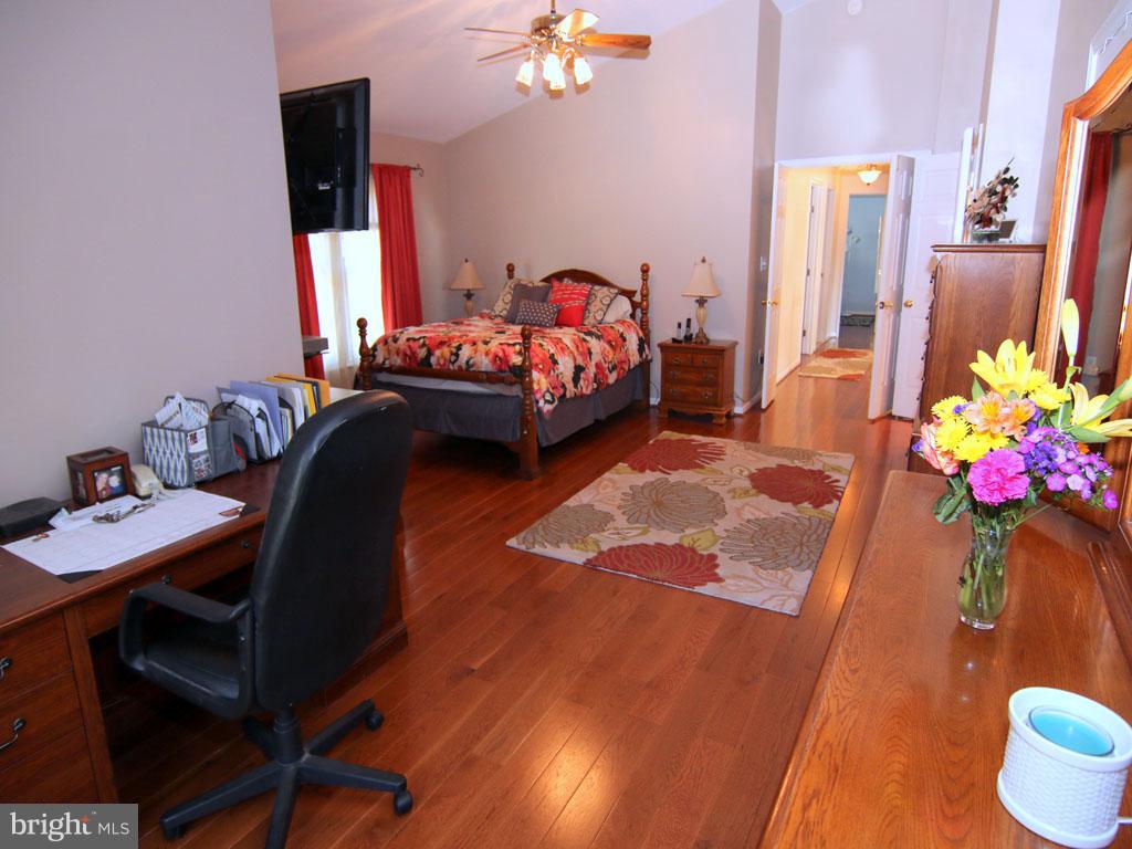 7623 Bear Forest Road Hanover, MD 21076 - Photo 17 of 30 Bedroom (Master)