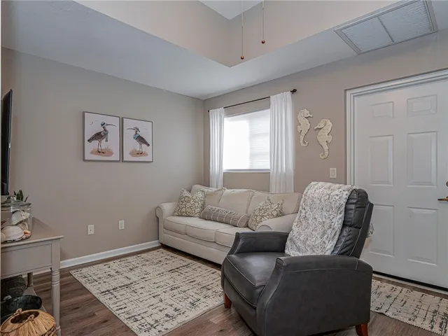 $3,500 | 572 7th Square Southwest, Unit 101, Vero Beach, FL 32962