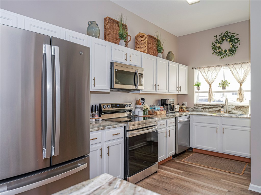 572 7th Square Southwest, Unit 101 Vero Beach, FL 32962 - Photo 5 of 23