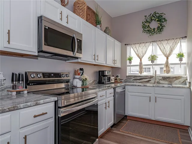 $3,500 | 572 7th Square Southwest, Unit 101, Vero Beach, FL 32962