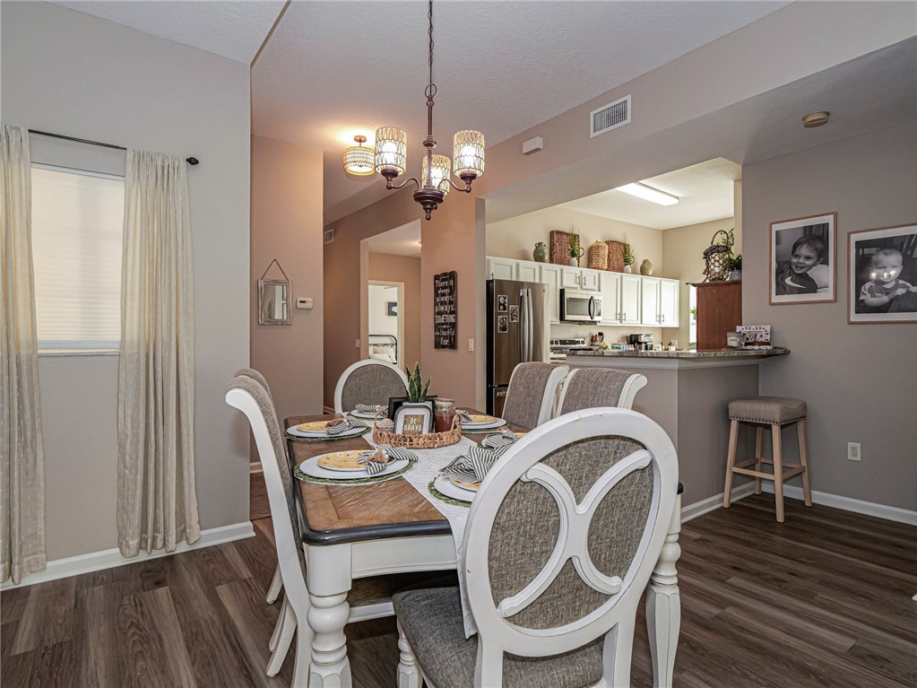 572 7th Square Southwest, Unit 101 Vero Beach, FL 32962 - Photo 9 of 23