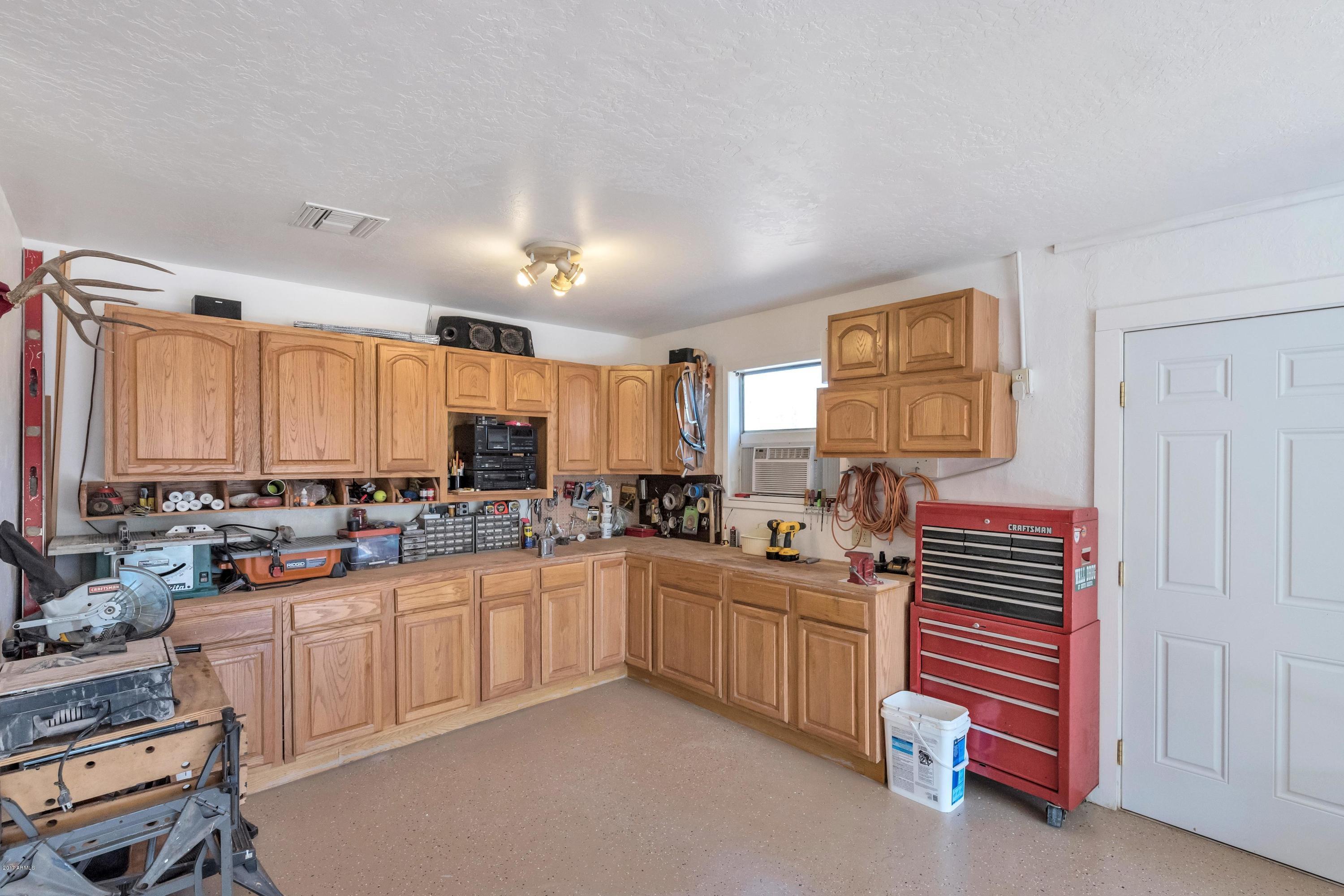 62 South Mountain View Road Apache Junction, AZ 85119 - Photo 16 of 35 Garage Workbench