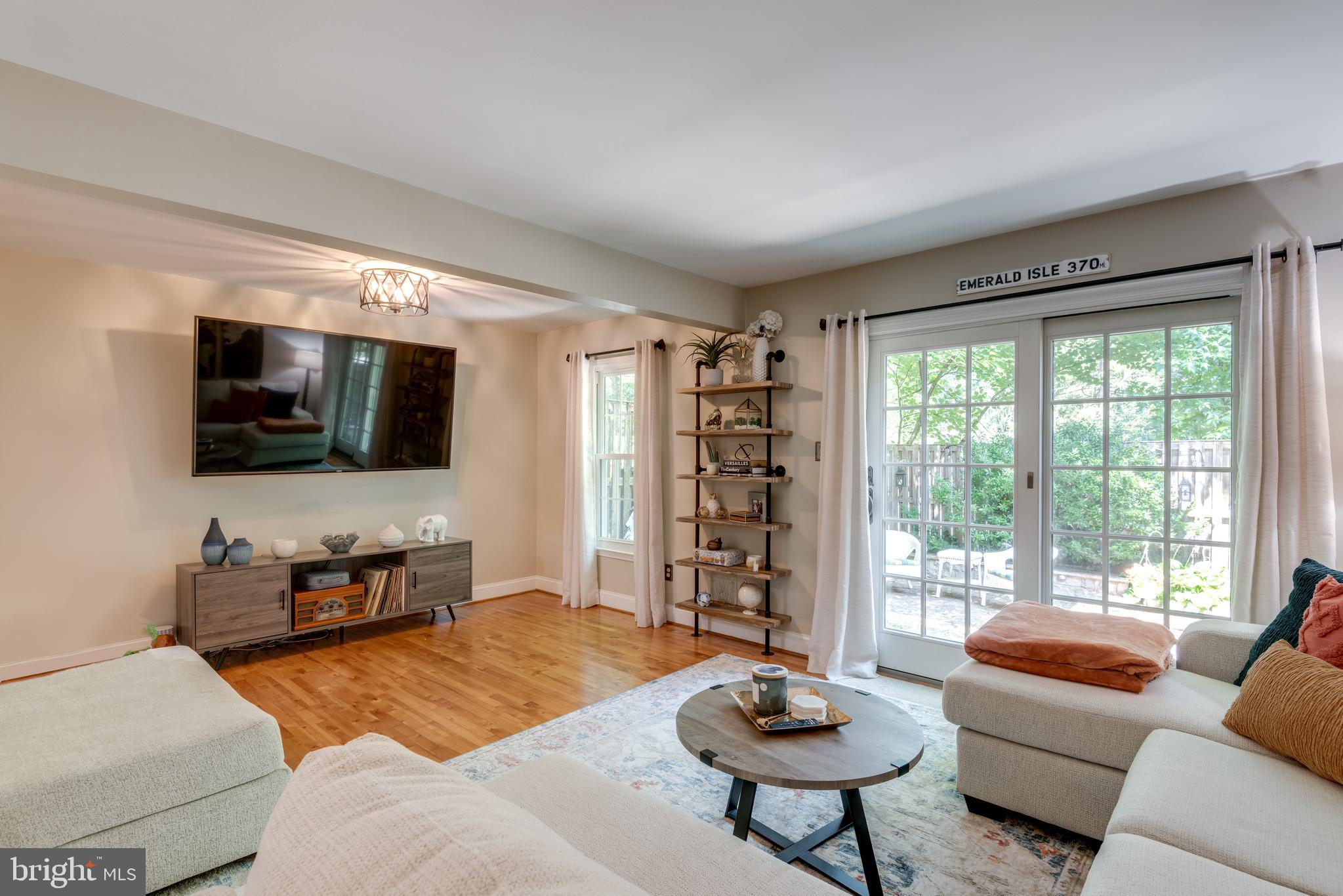 2406 Albot Road Reston, VA 20191 - Photo 8 of 29 Sliding glass doors to beautiful stone patio