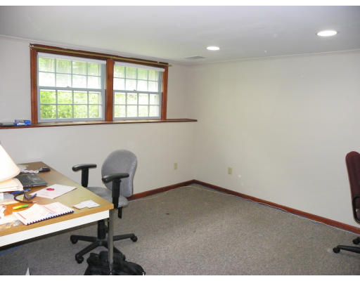 12 Shirley Road Townsend, MA 01469 - Photo 8 of 9