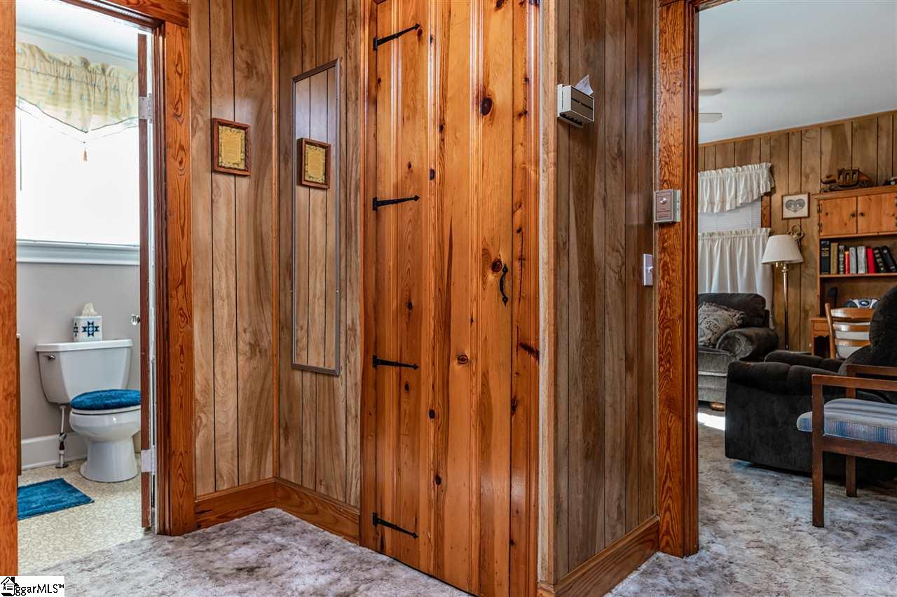 49 South Fairfield Road Greenville, SC 29605 - Photo 14 of 33 Gallery Image 14