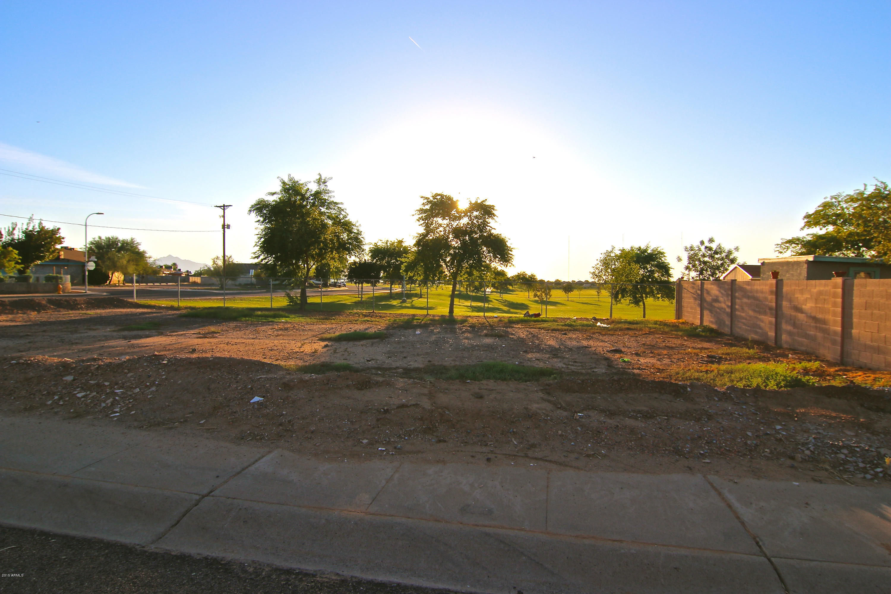 2060 West Roeser Road, Unit 97 Phoenix, AZ 85041 - Photo 1 of 11 2015-09-30 17