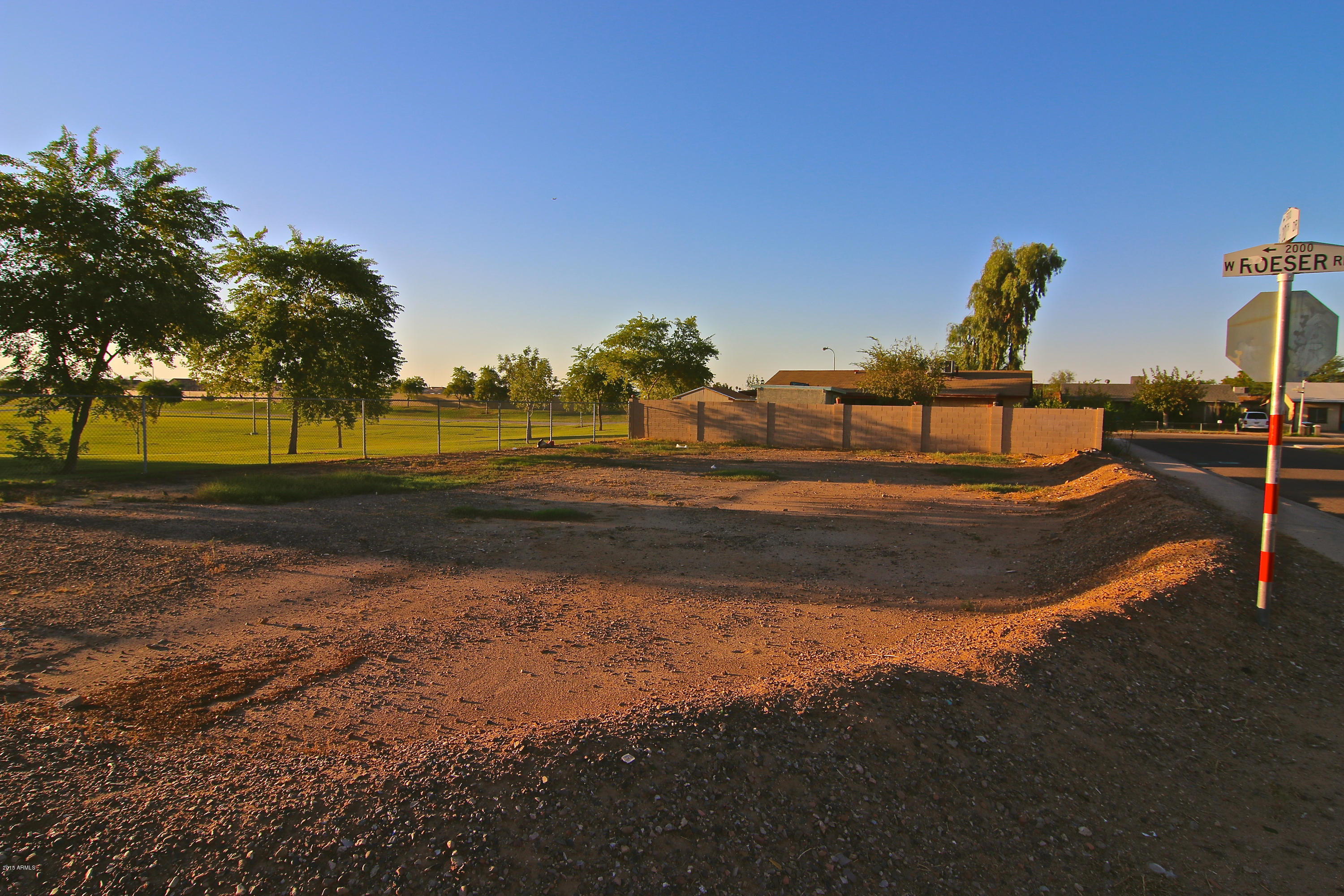 2060 West Roeser Road, Unit 97 Phoenix, AZ 85041 - Photo 3 of 11 2015-09-30 17