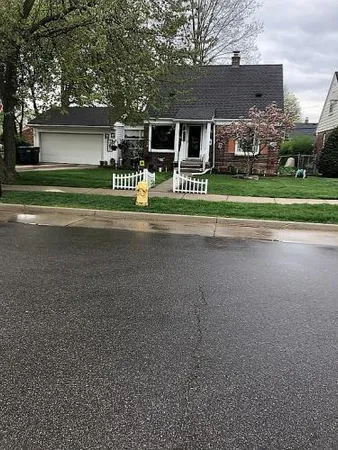 $375,000 | 3201 Croissant Street, Dearborn, MI 48124