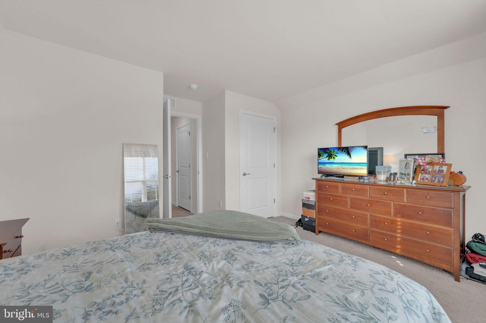 31 Walton Way Delanco, NJ 08075 - Photo 22 of 30 a bed room with a bed and a dresser