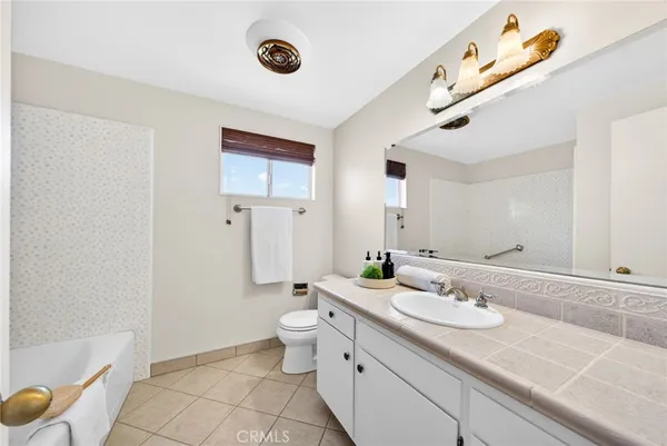 $1,599,000 | 2010 Van Karajan Drive, Rancho Palos Verdes, CA 90275