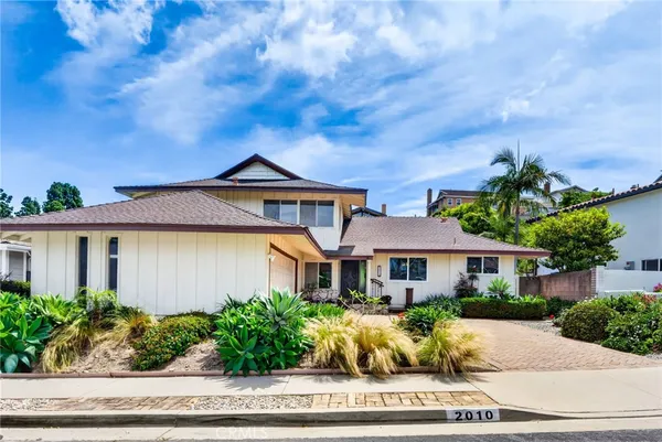 $1,599,000 | 2010 Van Karajan Drive, Rancho Palos Verdes, CA 90275
